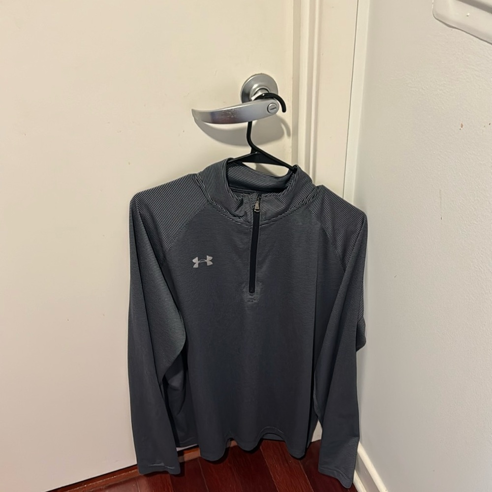 Under Armor Pull Over
